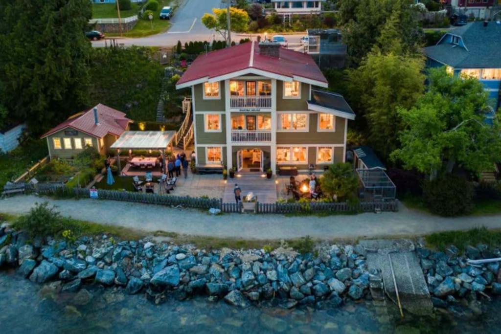 Iconic 3-Story Waterfront 'Marina House' W/ View Villa Gibsons Eksteriør billede