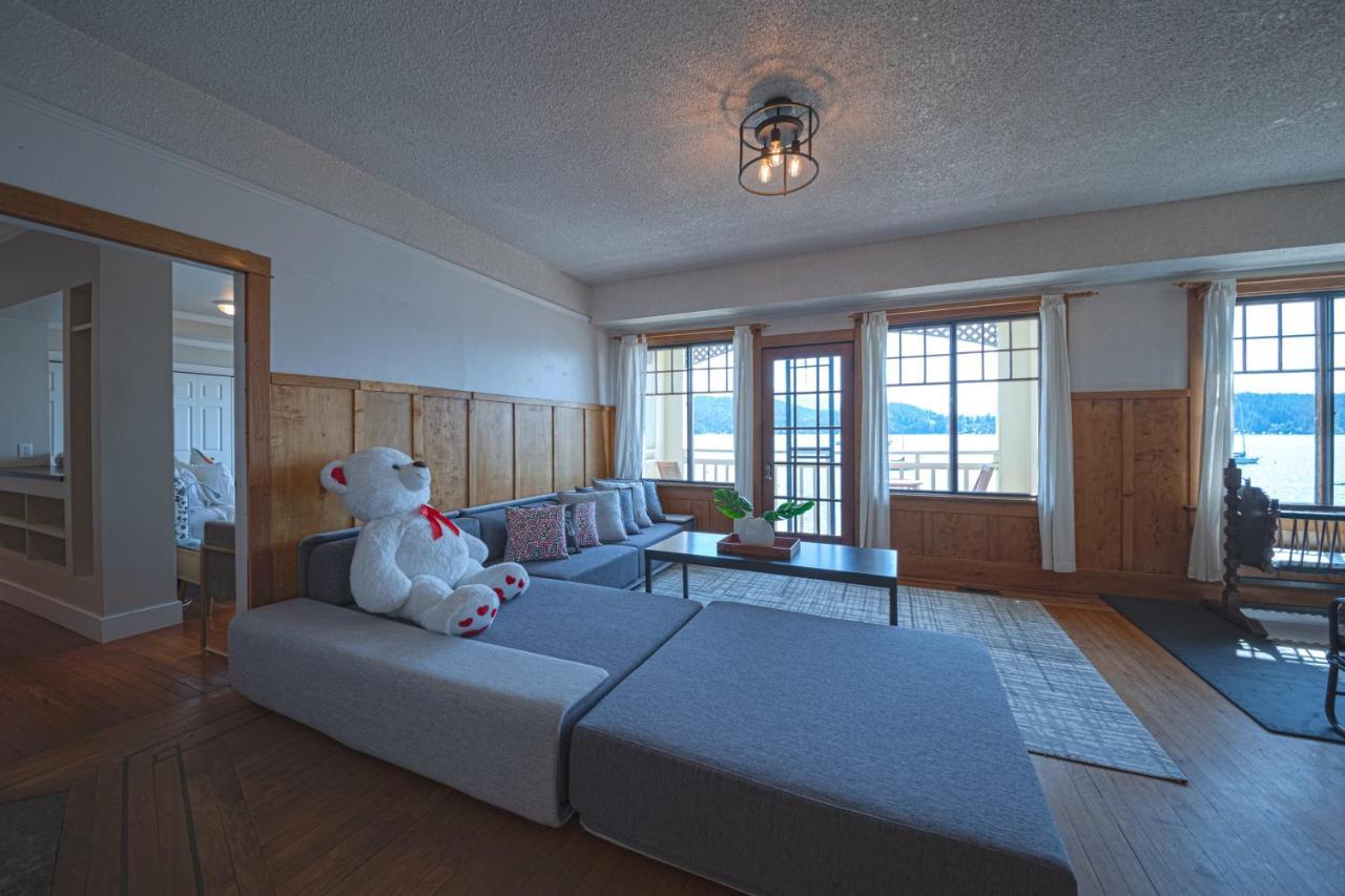 Iconic 3-Story Waterfront 'Marina House' W/ View Villa Gibsons Eksteriør billede